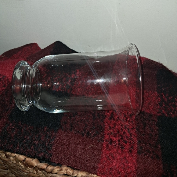Glass DisplayContainer/Vase - Picture 2 of 2